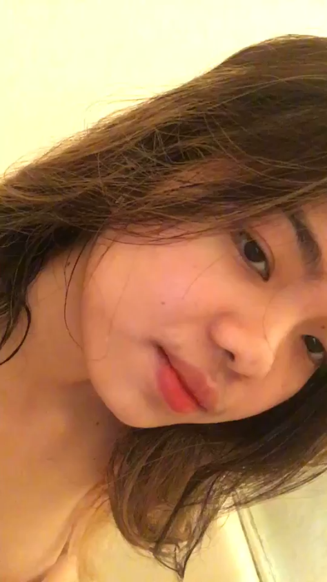 Poster of Móc bím trong bồn tắm