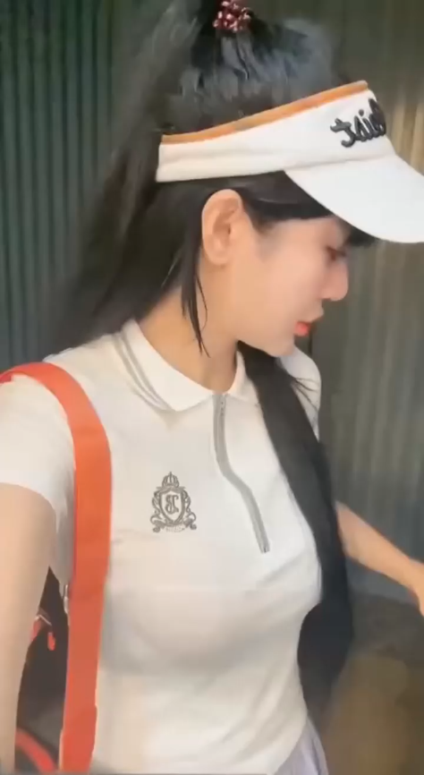 Poster of Pongkyubi Đi Chơi Pickerball Về, Xem Thủ Dâm Cứng Hết Cả Cu